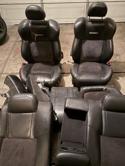 SRT8 Seats Complete Back And Front