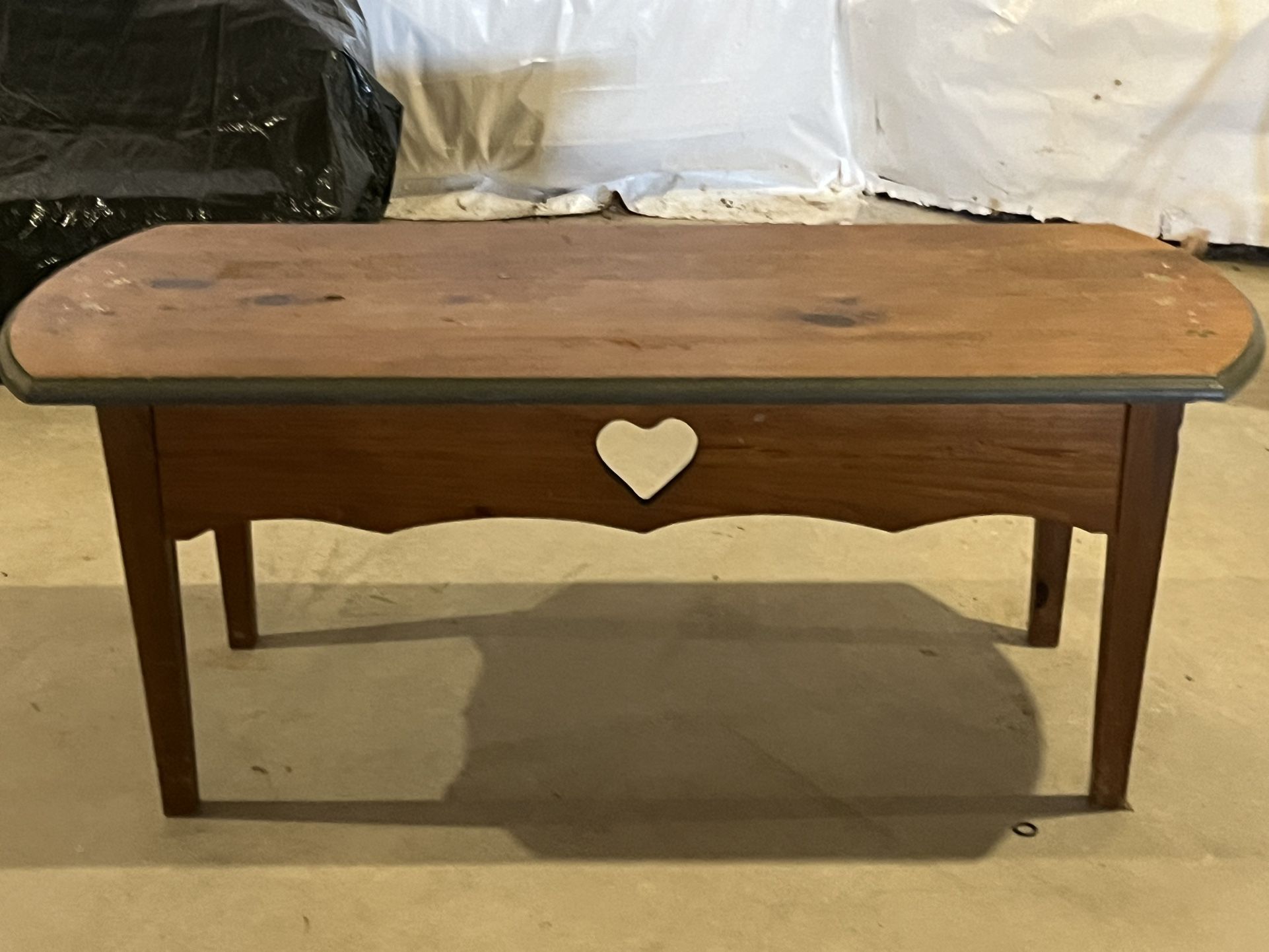 PINE COUNTRY COFFEE TABLE HEART CUT OUT & PAINTED FLOWERS