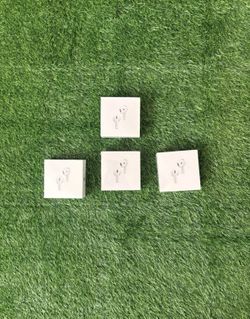 AirPods 4