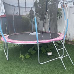 Trampoline 