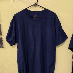 Men’s T-shirt (size XL)