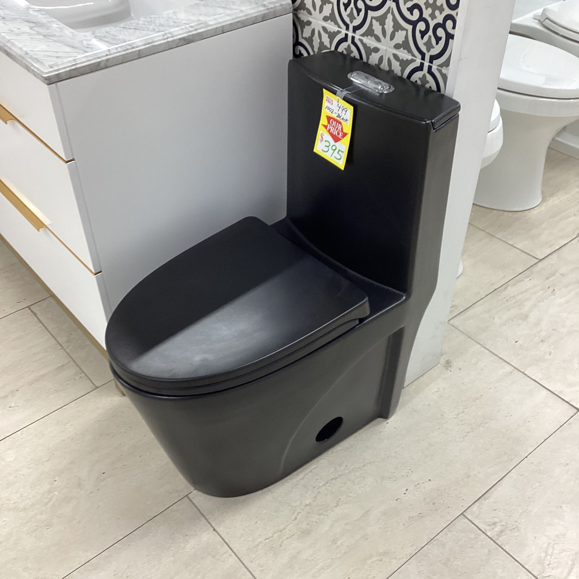 One Piece Toilet White Ceramic Fully Skirted New In The Box Dual Flush Elongated Softclose Seat Included Ready For Pick Up