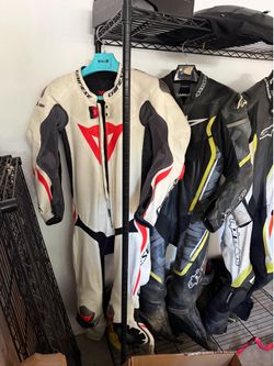 Dainese kangaroo D air Mugello R racing suit