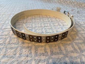 No Boundaries White Belt w/Metal Stars