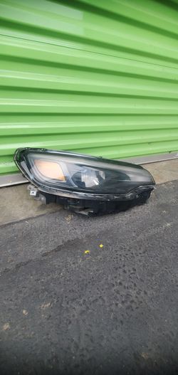 JEEP CHEROKEE PASSENGER HEADLIGHT 2019-2020-2021-2022-2023