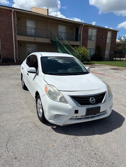 2014 Nissan Versa