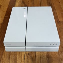 PS4  500 gb - $110