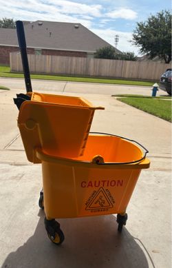 Industrial Mop Bucket with Wringer