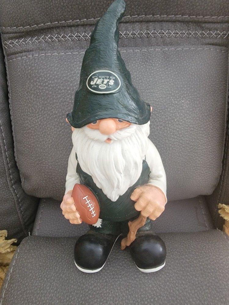 NEW YORK JETS NFL GNOME IN GREAT CONDITION