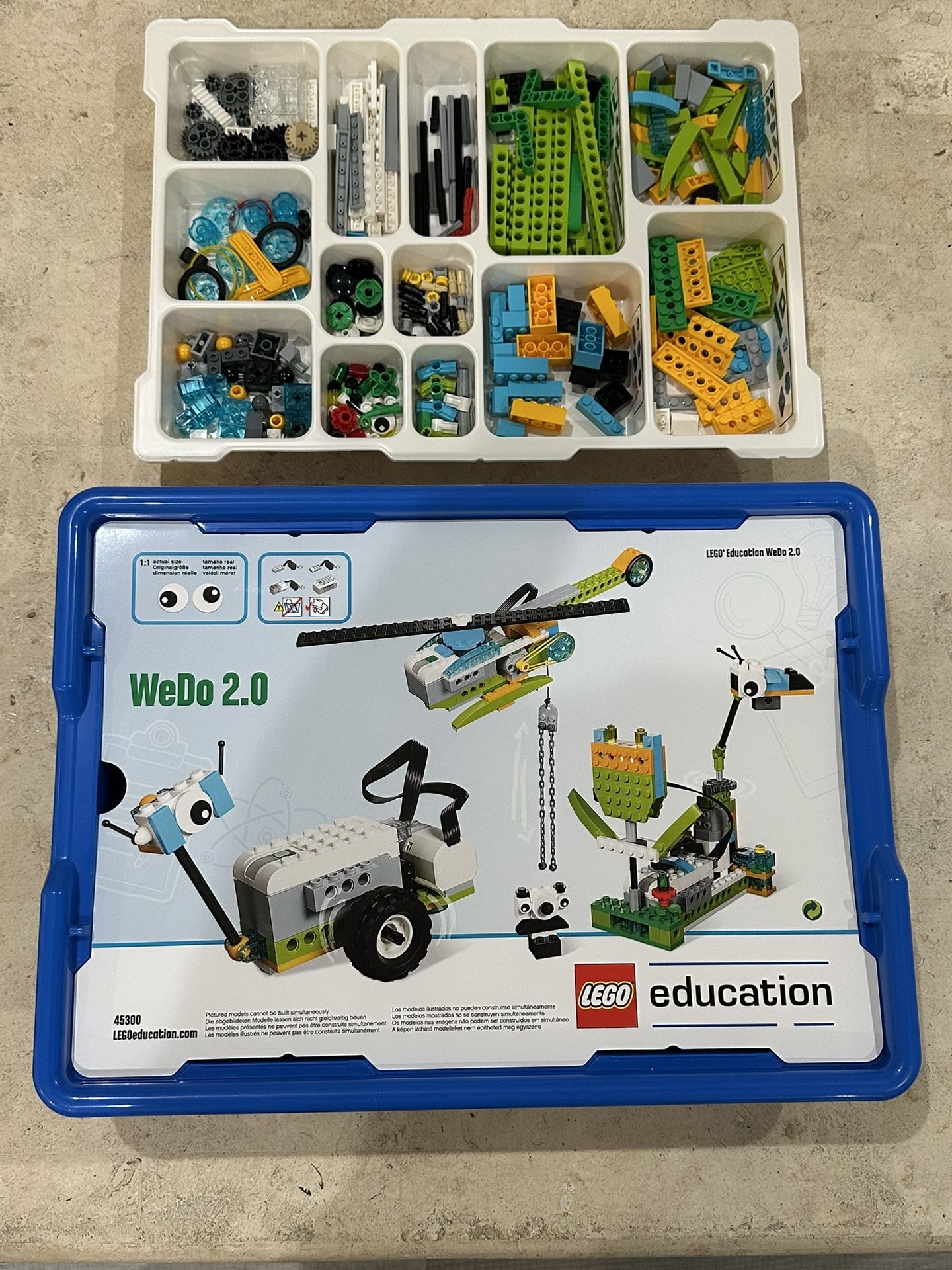 LEGO Education WeDo 2.0 Core Set STEM Building Kit - Perfect for STEM Education - Extremely Good Condition