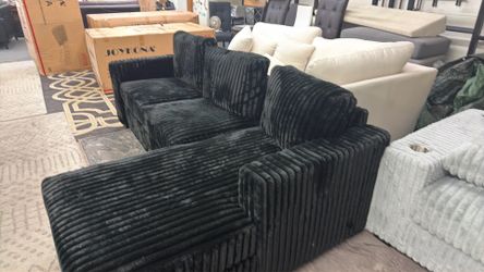New 92x59 furry corduroy sectional couch / free delivery