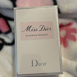 Miss Dior Perfume