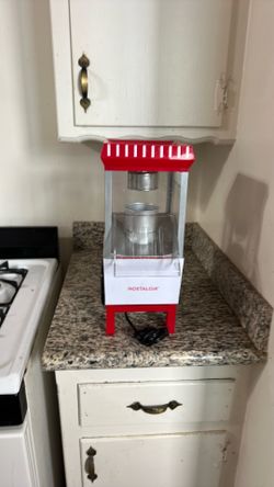 Popcorn maker