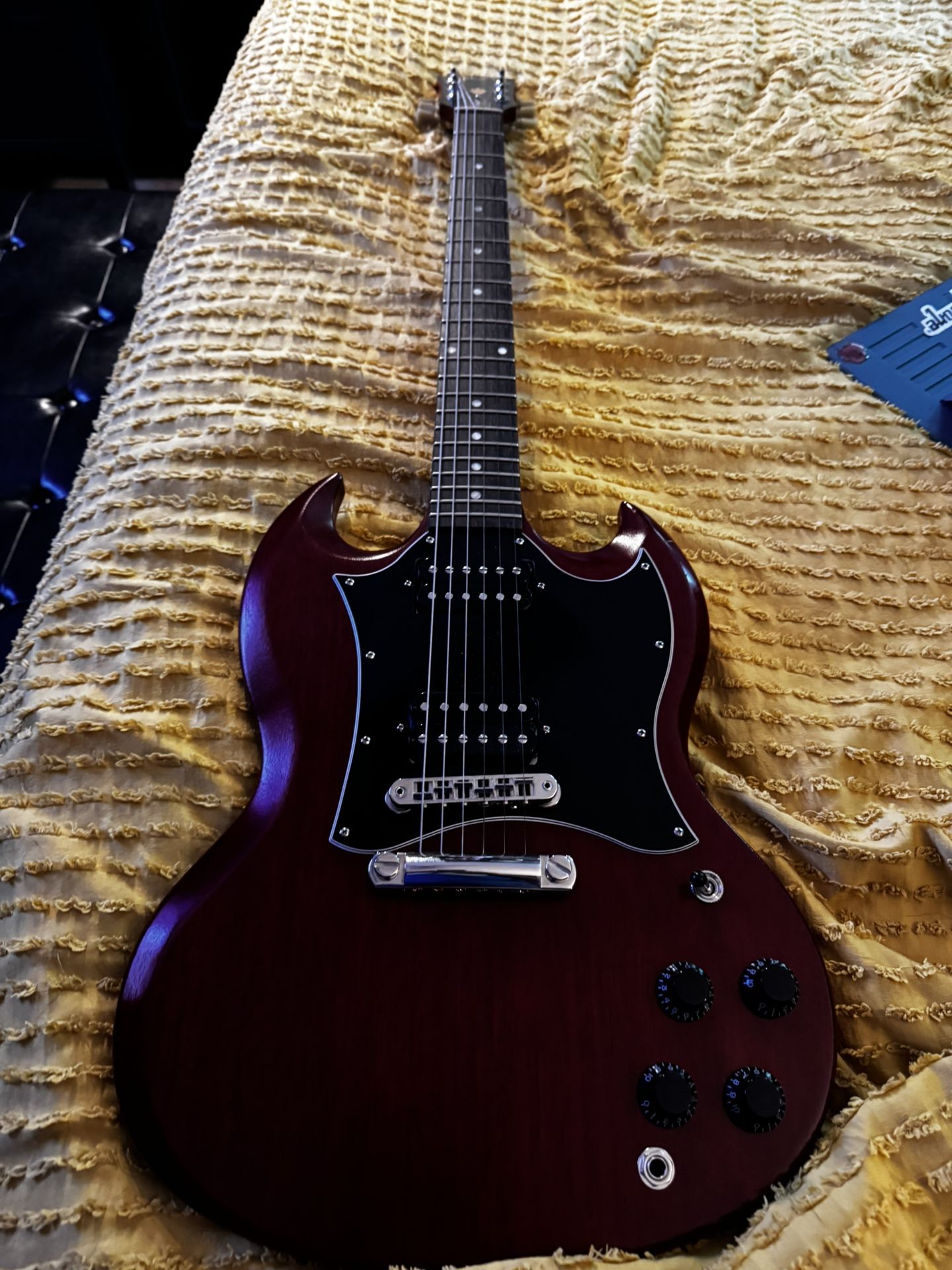 Gibson Sg Tribute