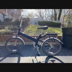 Halfway giant folding sale bike