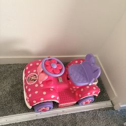 Minnie Mouse Electric Car 