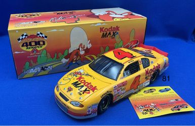 Action 1:24 Mike Skinner #4 Kodak / Looney Tunes