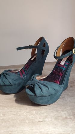 Size 6 wedges