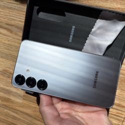 Galaxy S25 With Case T-Mobile