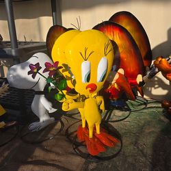 🐸one-of-a-kind cartoon metal art characters🐵Collectibles love🪷POTS