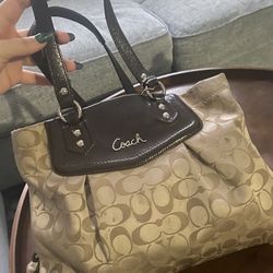 COACH CARRYALL ASHLEY SIGNATURE Vintage Bag 