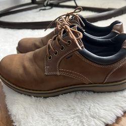 Size-9 IZOD men shoes