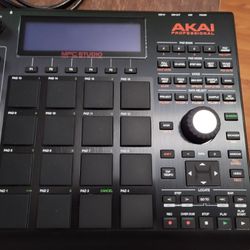 MPC Studio Black Drum Machine