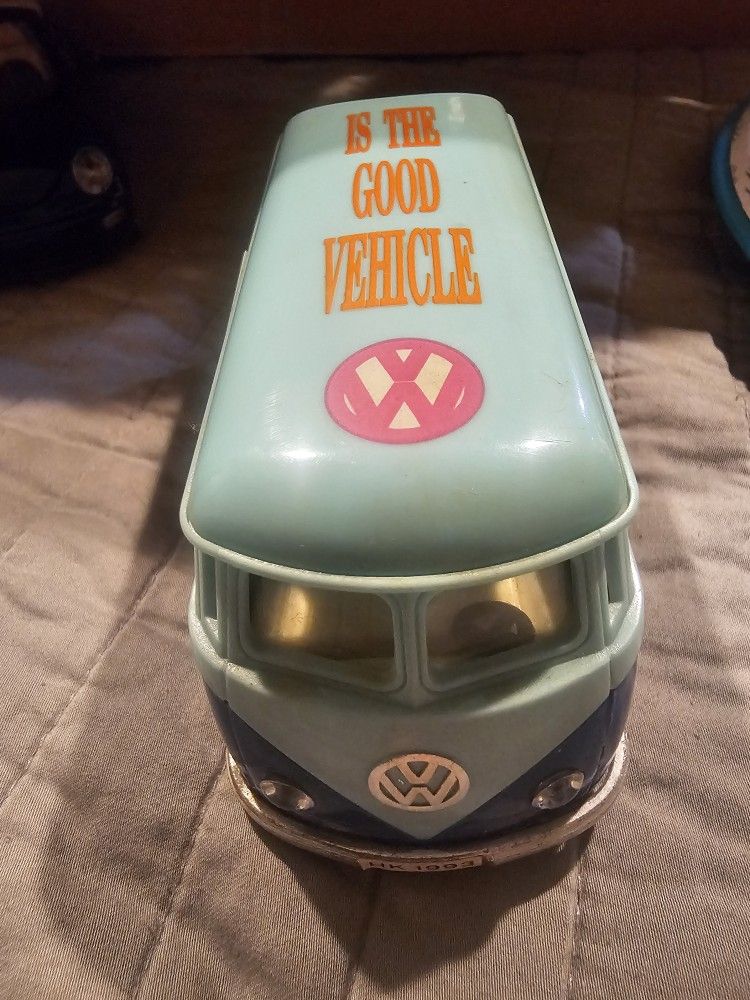 VW Bus 1:32 Is The Good Vehicle Logo Friction Toy Volkswagen Sliding Door Bus
