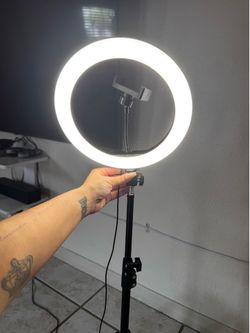 Adjustable ring lights!!! New in box