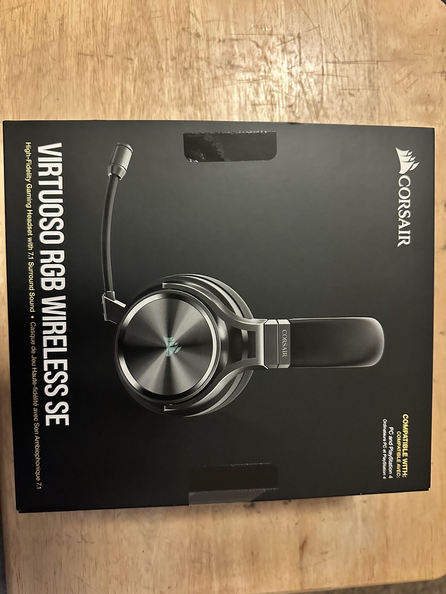 Corsair Virtuoso RGB Wireless Headset