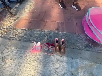 Girl shoes