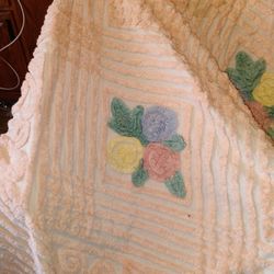 Vintage Chaenille Bedspread
