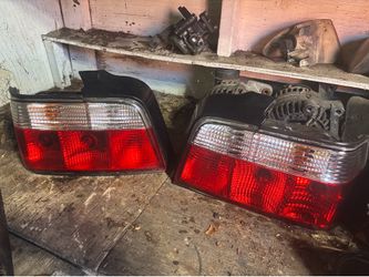 Bmw E36 4door taillights