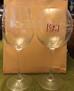 Disney EPCOT 2005 Food & Wine glasses