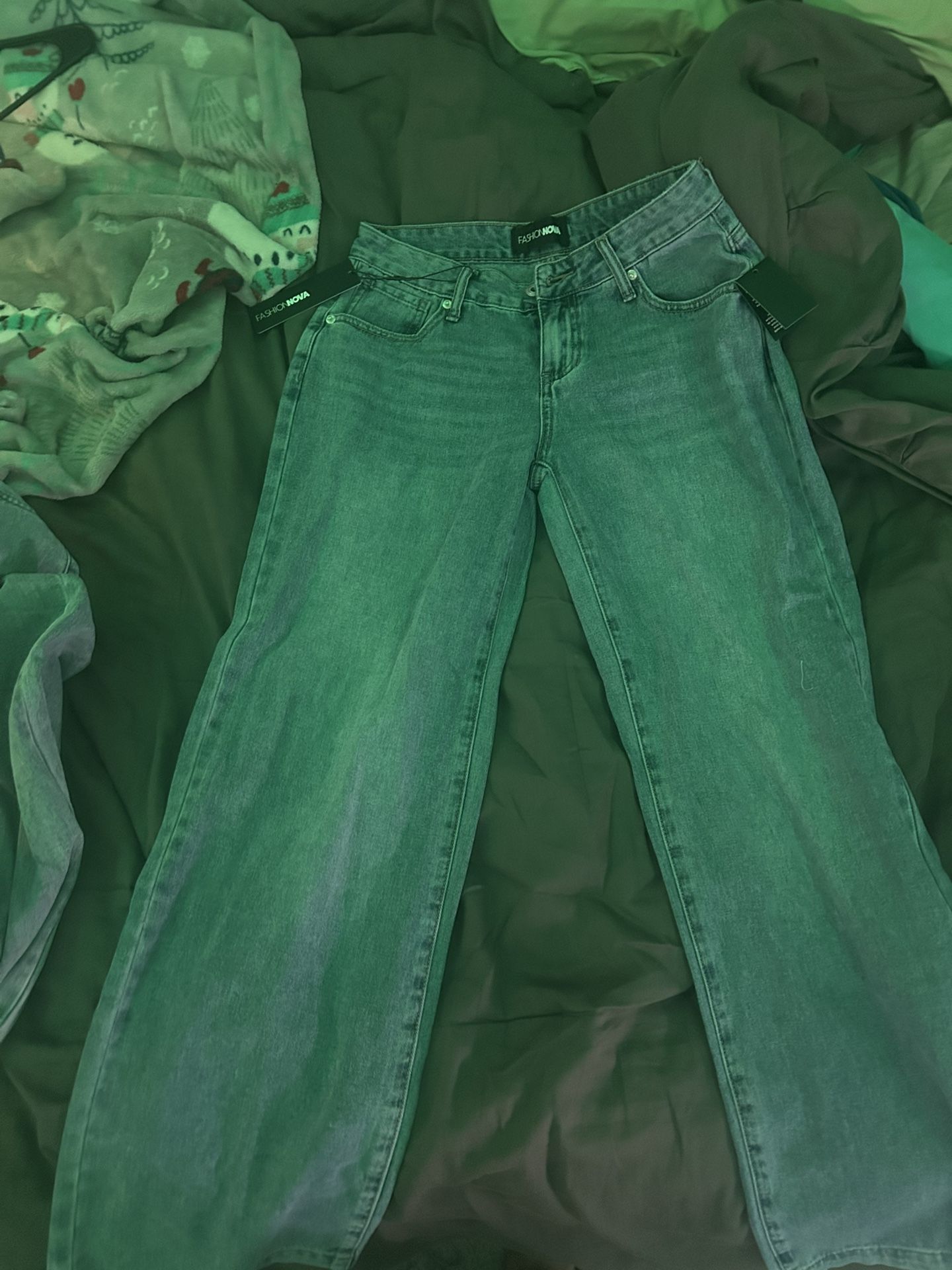 Fashion nova jeans