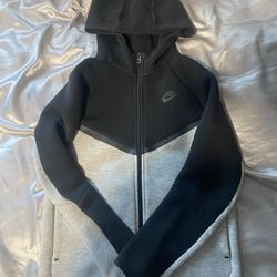 Black/Grey Nike Tech Large In Kids