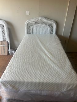 2 twin beds with mattress headboard box and frame