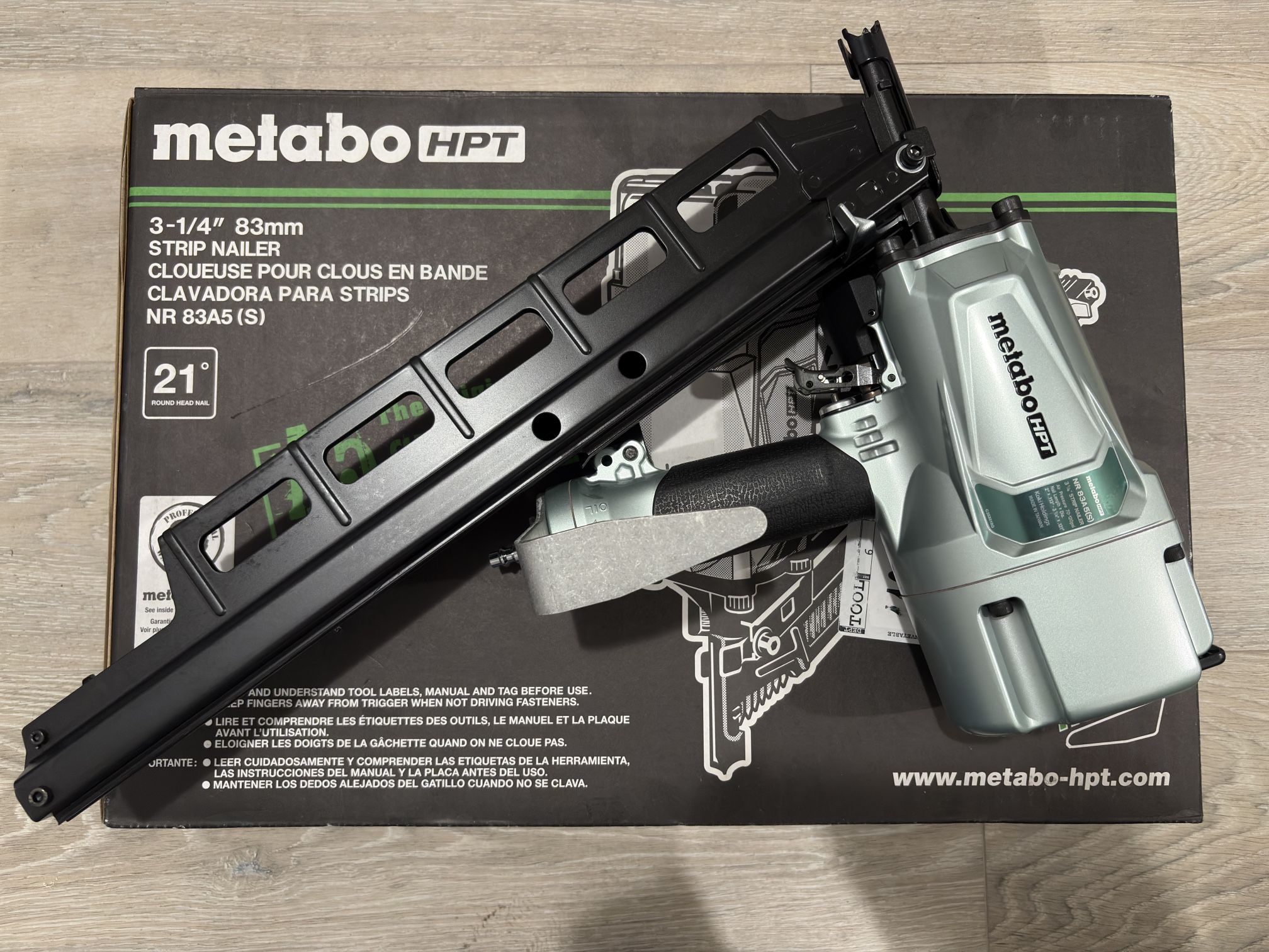 Metabo HPT 3-1/4-in 21 -Degree Pneumatic Roundhead Framing Nailer