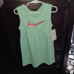 4t NIKE DRESS