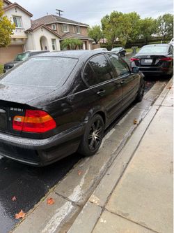 2005 BMW 325i