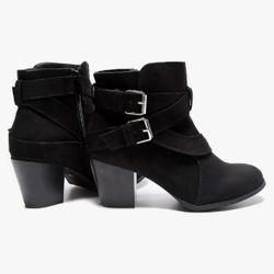 Black Faux Suede Ankle Boots Extra Wide Woman’s Size 9