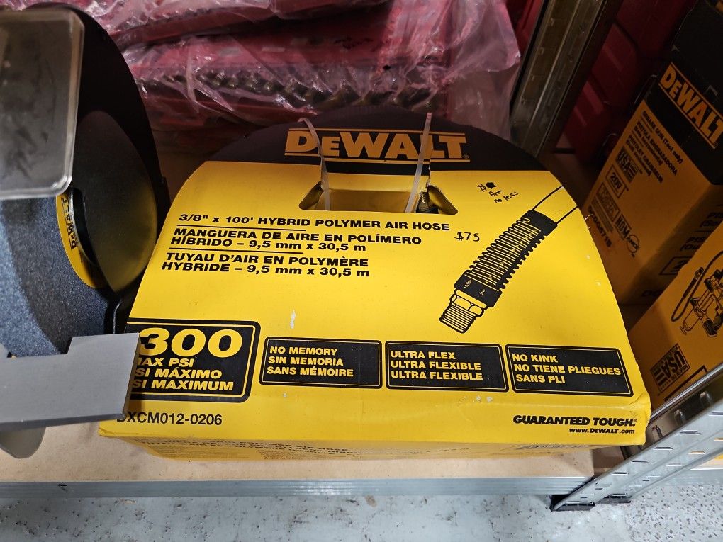 DEWALT
3/8 in. x 100 ft. Premium Hybrid Air Hose