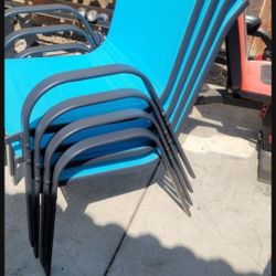 Holiday Special 6 Brand New Chairs In Box . Sells For 59 Each Selling For 140 Firm Price 