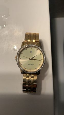 Gold citizen diamond watch