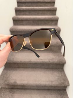 NEW Clubmaster Oversized 57mm RayBan Sunglasses with original Ray Ban Packaging