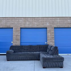Dark Grey Sectional Couch With Chaise 