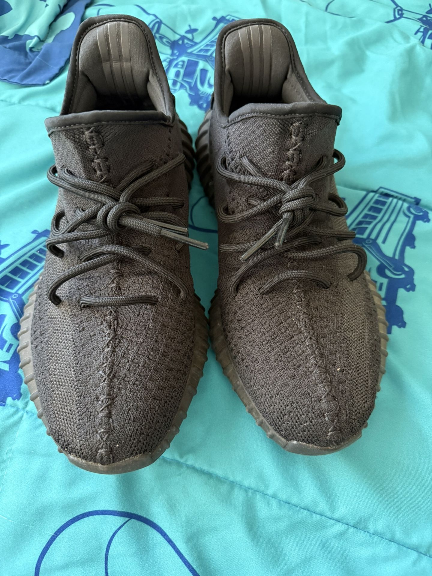 Men’s Black Yeezy 350v2