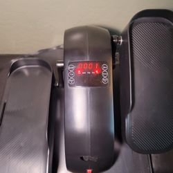 Fryline Under Desk Elliptical  Cam Pick Up Or Meet On Thursday, Friday, Or Saturday 