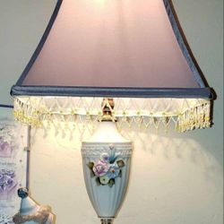 VINTAGE ORNATE HAND PAINTED PORCELAIN CAPODIMONTE FLORAL FLOWER ROSE BOUQUET LAMP BASE W/ BEADED FRINGE