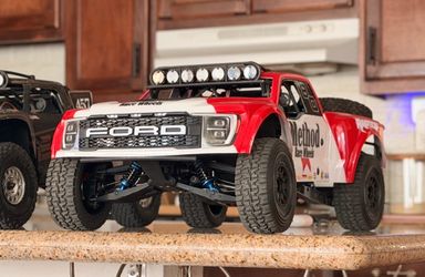 Losi Baja Rey 2.0 Raptor 1/10 Scale